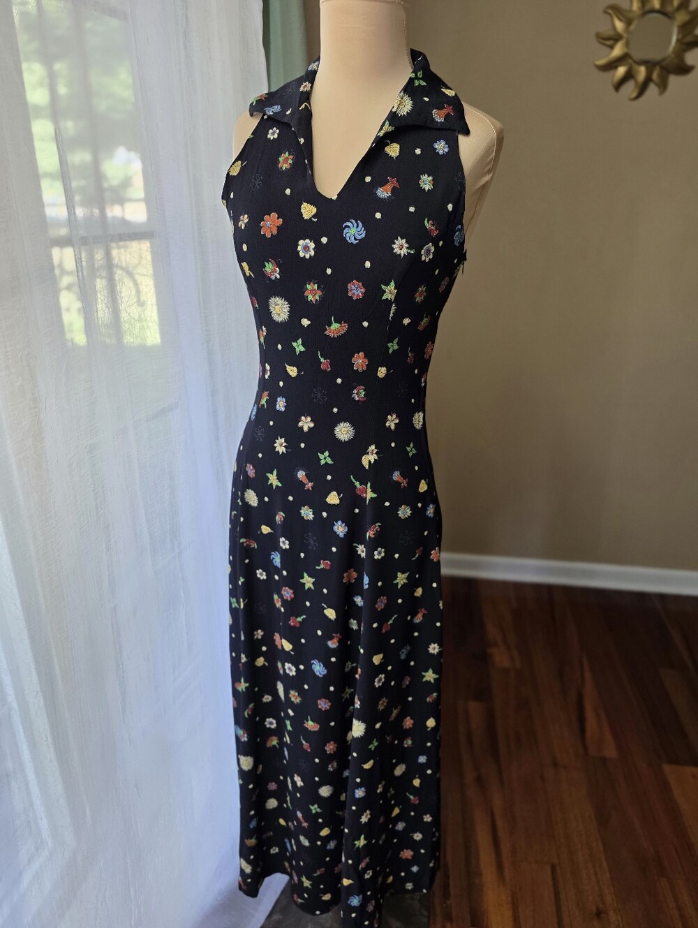 Vintage 70s Black Novelty Floral Print Collared Sleeveless Maxi Dress Boho Small